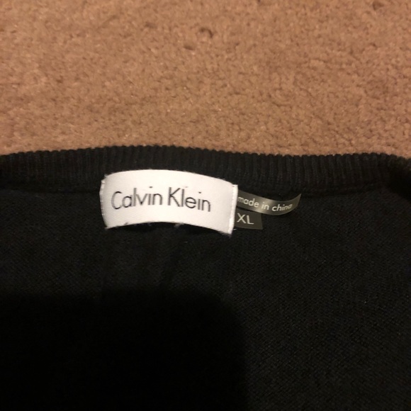 Calvin Klein sweater - Picture 2 of 2